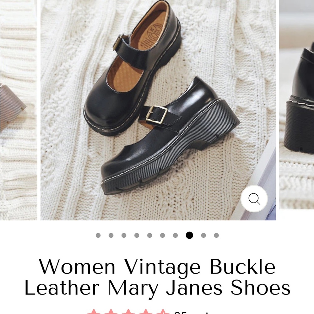 Black vintage Maryjane shoes.